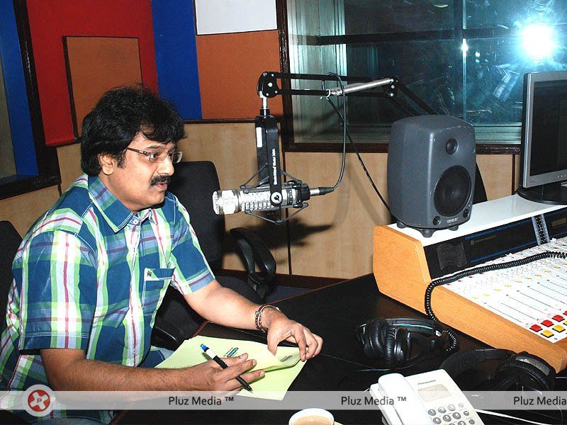 Vivek in radio city fm - Pictures | Picture 126586